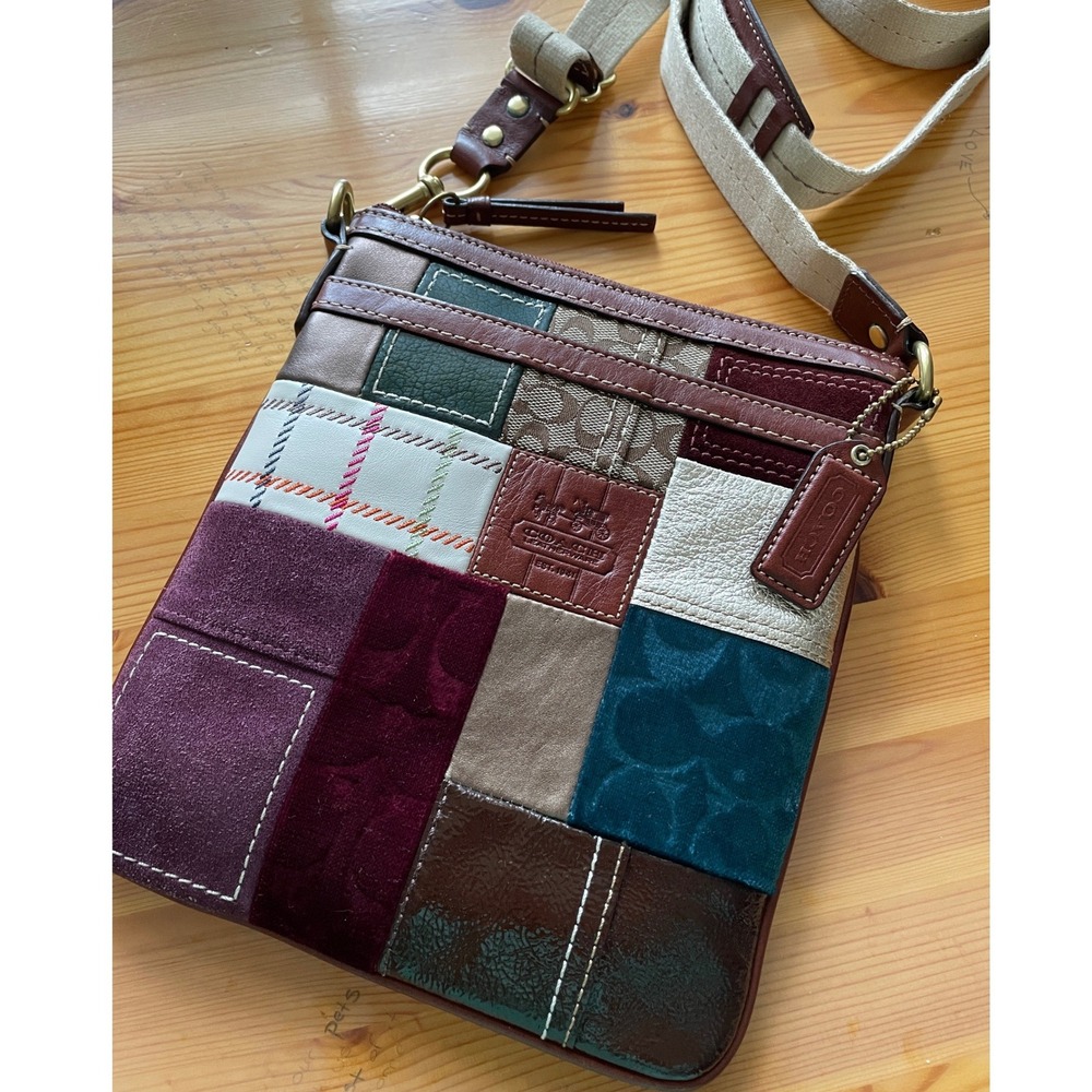 Coach 40929 Holiday Patchwork Swingpack Crossbody Bag Velvet Leather Fall Winter